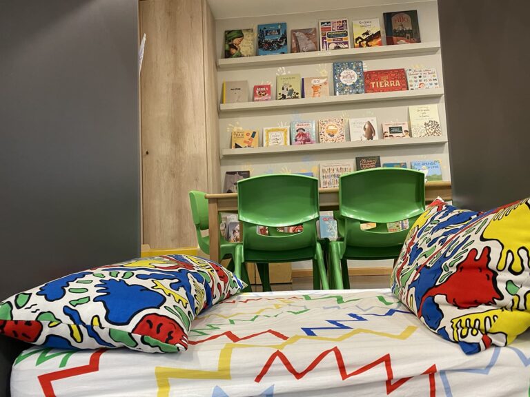 Biblioteca Cadrete