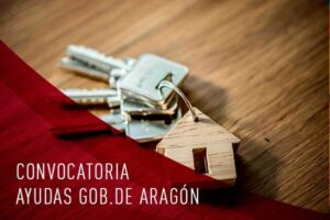 Imagen de unas llaves con un llavero en forma de casa